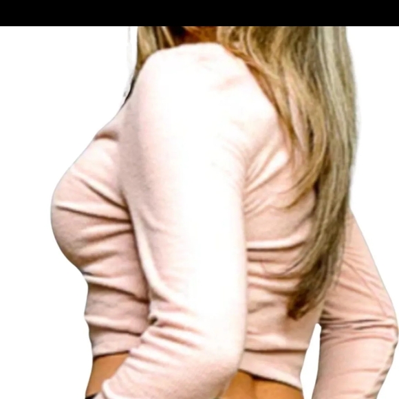 Pink Ruched Button-Up Crop Top - Picture 3 of 6